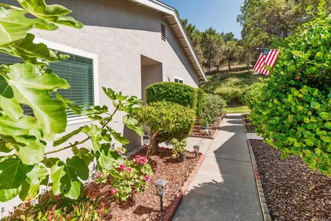Exterior - 4281 Black Duck Way, Oceanside, CA 92057 photo 5 of 10