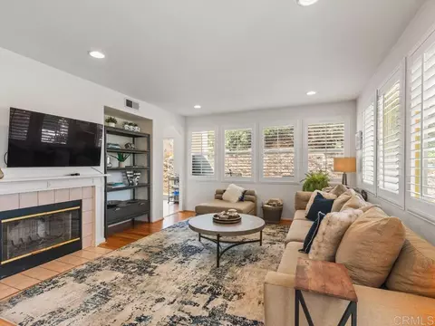 Living - 502 Kristen Ct, Encinitas, CA 92024 photo 6 of 6