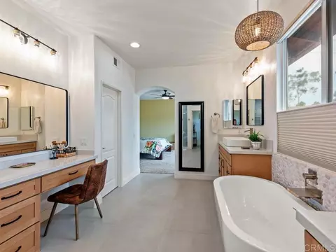 Bath - 502 Kristen Ct, Encinitas, CA 92024 photo 6 of 6
