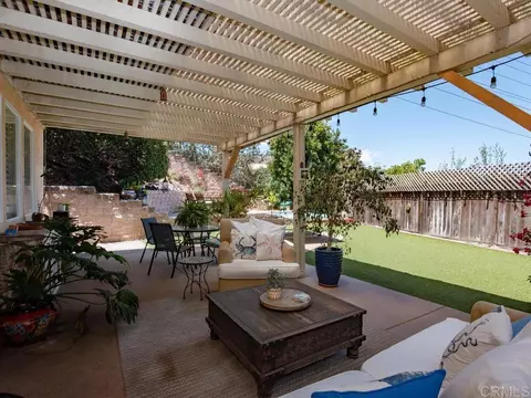 Exterior - 502 Kristen Ct, Encinitas, CA 92024 photo 1 of 10