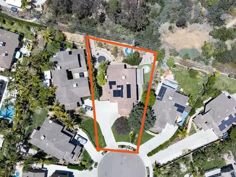 View/Area - 502 Kristen Ct, Encinitas, CA 92024 photo 3 of 5