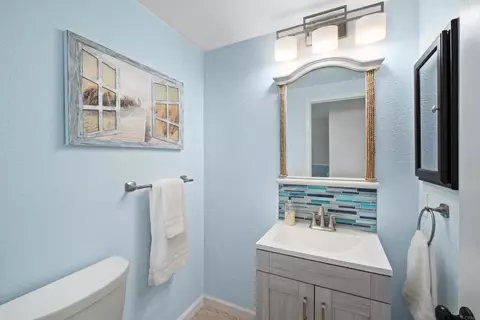 Bath - 4216 Conquistador, Oceanside, CA 92056 photo 3 of 3