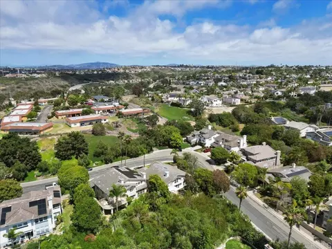 View/Area - 6405 Ebb Tide St, Carlsbad, CA 92011 photo 6 of 9