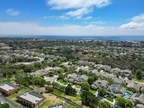 View/Area - 6405 Ebb Tide St, Carlsbad, CA 92011 photo 7 of 9