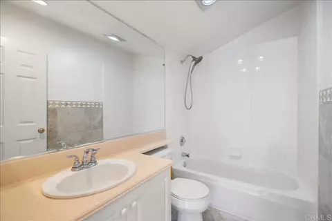 Bath - 6405 Ebb Tide St, Carlsbad, CA 92011 photo 4 of 4