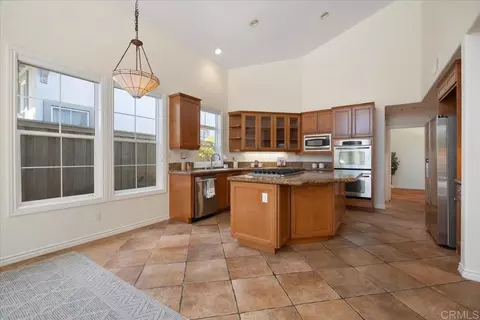 Kitchen - 6405 Ebb Tide St, Carlsbad, CA 92011 photo 2 of 4