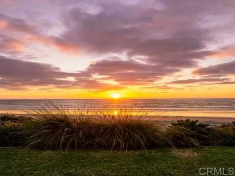 View/Area - 8548 Via Mallorca #E, La Jolla, CA 92037 photo 1 of 1