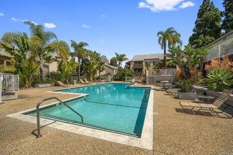 Exterior - 8548 Via Mallorca #E, La Jolla, CA 92037 photo 9 of 20