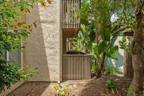 Exterior - 8548 Via Mallorca #E, La Jolla, CA 92037 photo 18 of 20