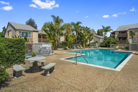 Exterior - 8548 Via Mallorca #E, La Jolla, CA 92037 photo 8 of 20