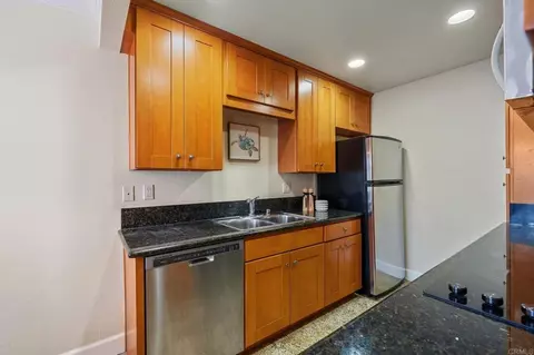 Kitchen - 8548 Via Mallorca #E, La Jolla, CA 92037 photo 2 of 4