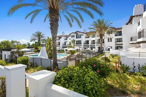 7310 Estrella De Mar Rd #18, Carlsbad, CA 92009
