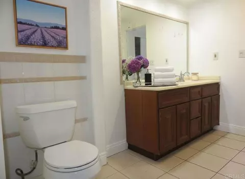 Bath - 3660 King St, La Mesa, CA 91941 photo 3 of 4