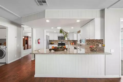 3439 Don Lorenzo Dr, Carlsbad, CA 92010