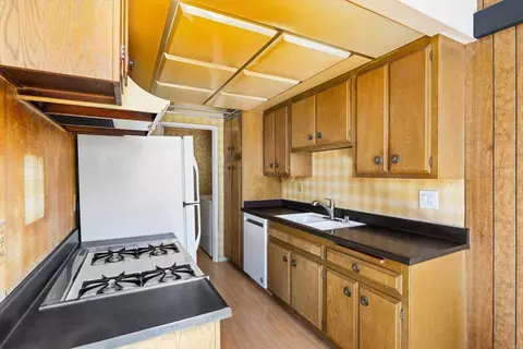 Kitchen - 307 Fireside St, Oceanside, CA 92058 photo 3 of 4