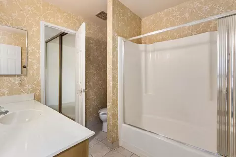 Bath - 307 Fireside St, Oceanside, CA 92058 photo 3 of 3