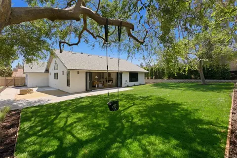 Exterior - 1404 Avenida De Las Adelsas, Encinitas, CA 92024 photo 4 of 17