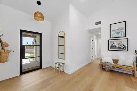 Entry Way - 1404 Avenida De Las Adelsas, Encinitas, CA 92024 photo 2 of 2