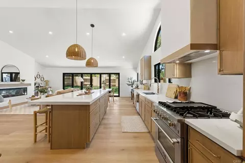 Kitchen - 1404 Avenida De Las Adelsas, Encinitas, CA 92024 photo 5 of 5