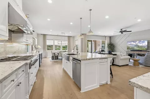 5468 Reef Cir, Carlsbad, CA 92008