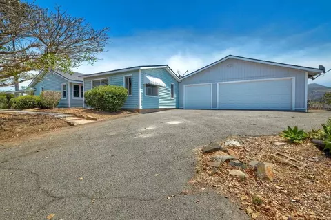 Exterior - 1643 Mesa Verde Dr, Vista, CA 92084 photo 11 of 12