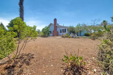 Exterior - 1643 Mesa Verde Dr, Vista, CA 92084 photo 10 of 12