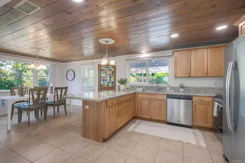 Kitchen - 1643 Mesa Verde Dr, Vista, CA 92084 photo 3 of 4