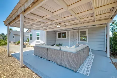 Exterior - 1643 Mesa Verde Dr, Vista, CA 92084 photo 4 of 12
