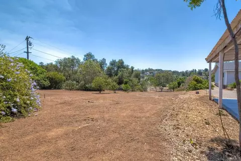 Exterior - 1643 Mesa Verde Dr, Vista, CA 92084 photo 7 of 12