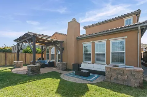 1093 Breakaway Dr, Oceanside, CA 92057