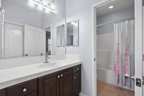 Bath - 1093 Breakaway Dr, Oceanside, CA 92057 photo 4 of 5