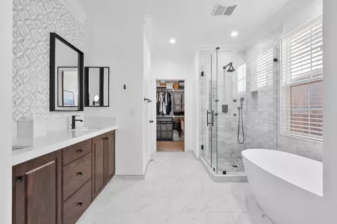 Bath - 1093 Breakaway Dr, Oceanside, CA 92057 photo 1 of 5