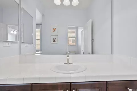 Bath - 1093 Breakaway Dr, Oceanside, CA 92057 photo 5 of 5