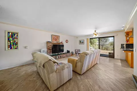 412 Taylor St, Vista, CA 92084 photo 20
