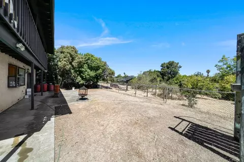 412 Taylor St, Vista, CA 92084 photo 50
