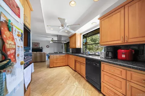 412 Taylor St, Vista, CA 92084 photo 14