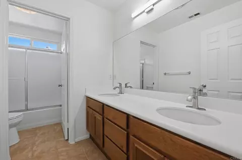 Bath - 2347 Merwin Dr, Carlsbad, CA 92008 photo 5 of 5