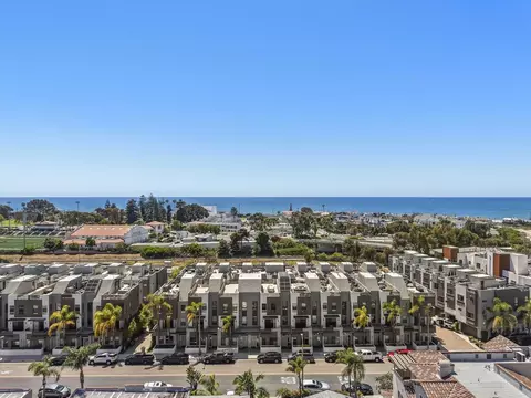 2537 State St, Carlsbad, CA 92008