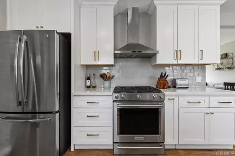 Kitchen - 233 Grace St, Oceanside, CA 92054 photo 5 of 7