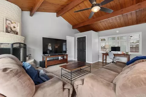 Living - 233 Grace St, Oceanside, CA 92054 photo 2 of 3