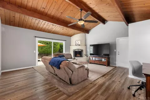 Living - 233 Grace St, Oceanside, CA 92054 photo 1 of 3