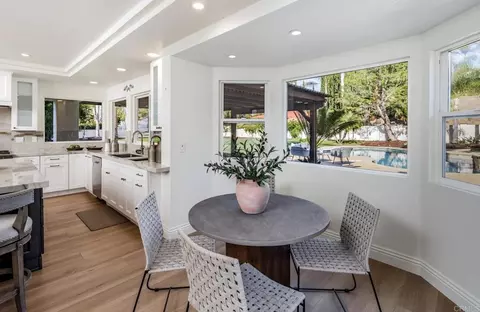 Dining - 2471 Calle San Clemente, Encinitas, CA 92024 photo 2 of 2