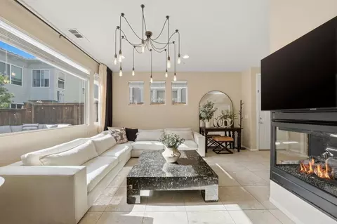 2212 Laramie Way, San Marcos, CA 92078