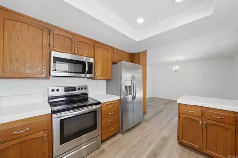 Kitchen - 1620 Kenora Dr, Escondido, CA 92027 photo 1 of 3