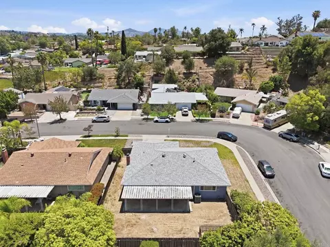 View/Area - 1620 Kenora Dr, Escondido, CA 92027 photo 1 of 4