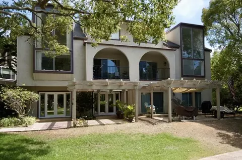 4020 Layang Layang Cir #B, Carlsbad, CA 92008