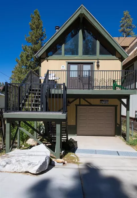 40176 Esterly Ln, Big Bear Lake, CA 92315