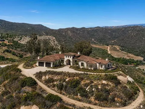 3020 Lynn Ln, San Marcos, CA 92069