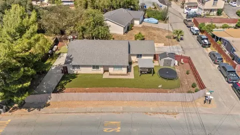 View/Area - 722 8th St, Ramona, CA 92065 photo 2 of 6