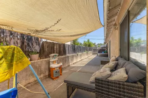 Exterior - 722 8th St, Ramona, CA 92065 photo 2 of 4